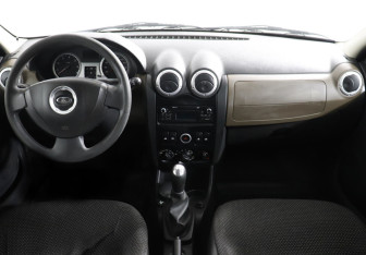 Подержанный автомобиль LADA (ВАЗ) Largus Wagon 2014 года (7 фото)