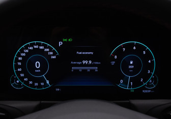 Подержанный автомобиль Hyundai Sonata 2020 года (12 фото)