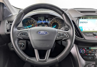 Подержанный автомобиль Ford Kuga 2019 года (21 фото)