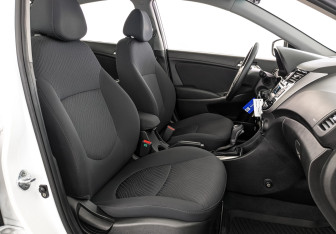 Подержанный автомобиль Hyundai Solaris Sedan 2014 года (23 фото)