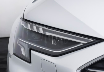 Подержанный автомобиль Audi A3 Hatchback 2021 года (21 фото)