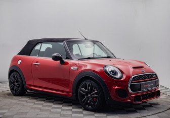 Подержанный автомобиль MINI Hatch 2020 года (7 фото)