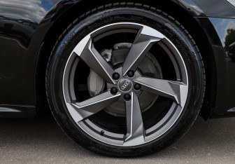 Подержанный автомобиль Audi A7 2019 года (27 фото)