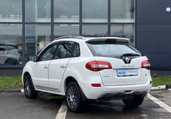 Подержанный автомобиль Renault Koleos 2014 года (7 фото)