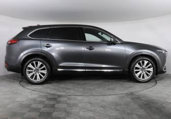 Подержанный автомобиль Mazda CX-9 2022 года (4 фото)