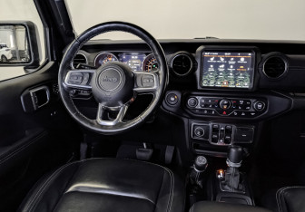 Подержанный автомобиль Jeep Wrangler 2021 года (29 фото)