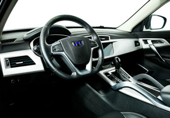 Подержанный автомобиль Geely Atlas 2019 года (10 фото)