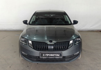 Подержанный автомобиль Skoda Octavia Liftback 2018 года (2 фото)