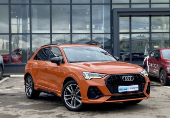 Подержанный автомобиль Audi Q3 2020 года (3 фото)