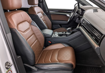 Подержанный автомобиль Volkswagen Touareg 2019 года (24 фото)