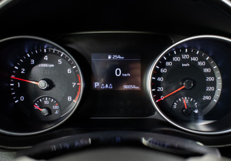 Подержанный автомобиль Kia Ceed Wagon 2021 года (12 фото)