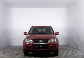 Подержанный автомобиль Suzuki Grand Vitara 2011 года (2 фото)