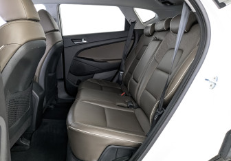 Подержанный автомобиль Hyundai Tucson 2020 года (18 фото)