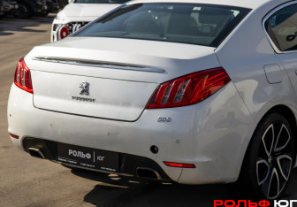 Подержанный автомобиль Peugeot 508 Sedan 2012 года (25 фото)