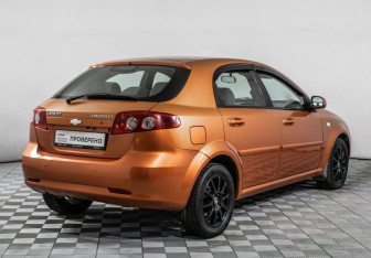 Подержанный автомобиль Chevrolet Lacetti Hatchback 2006 года (5 фото)