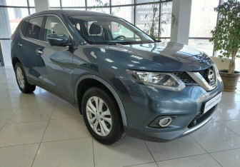 Подержанный автомобиль Nissan X-Trail 2017 года (3 фото)