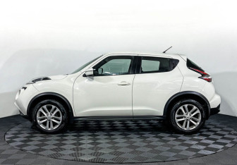 Подержанный автомобиль Nissan Juke 2014 года (8 фото)