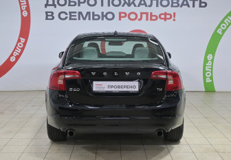 Подержанный автомобиль Volvo S60 2017 года (5 фото)