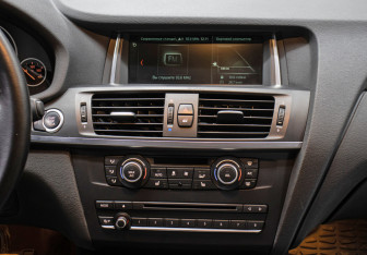 Подержанный автомобиль BMW X3 2013 года (15 фото)