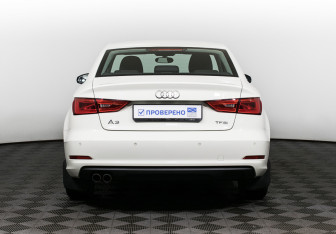 Подержанный автомобиль Audi A3 Sedan 2014 года (11 фото)