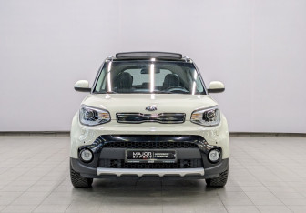 Подержанный автомобиль Kia Soul 2017 года (25 фото)