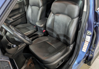 Подержанный автомобиль Subaru Forester Suv 2016 года (10 фото)