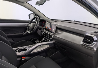 Подержанный автомобиль Geely Coolray 2023 года (13 фото)