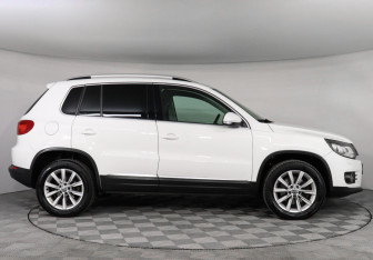 Подержанный автомобиль Volkswagen Tiguan 2011 года (4 фото)