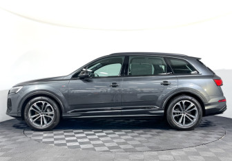 Новый Audi Q7 2025 (7 фото)