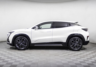 Подержанный автомобиль Changan UNI-T 2023 года (8 фото)