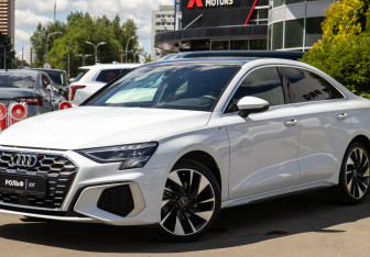Подержанный автомобиль Audi A3 Sedan 2022 года (26 фото)