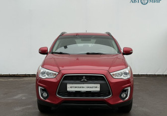 Подержанный автомобиль Mitsubishi ASX 2014 года (2 фото)