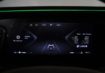 Подержанный автомобиль Exeed VX 2023 года (13 фото)