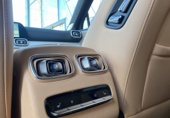 Подержанный автомобиль Jaecoo J8 2024 года (25 фото)