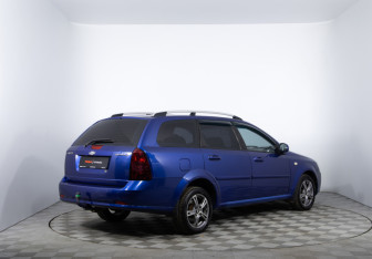 Подержанный автомобиль Chevrolet Lacetti Wagon 2008 года (5 фото)