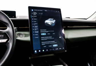 Подержанный автомобиль Changan Lamore 2024 года (21 фото)