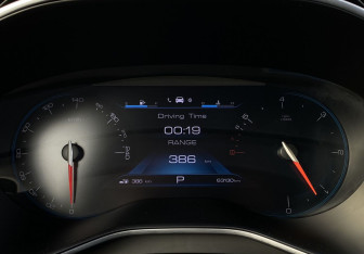 Подержанный автомобиль Chevrolet Captiva 2022 года (28 фото)