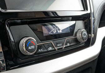 Подержанный автомобиль DongFeng DF6 2022 года (20 фото)