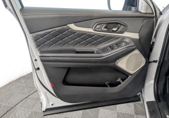 Подержанный автомобиль Exeed TXL 2023 года (19 фото)