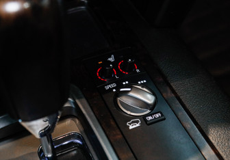 Подержанный автомобиль Toyota Land Cruiser Suv 2009 года (22 фото)