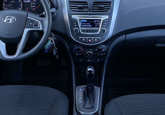 Подержанный автомобиль Hyundai Solaris Sedan 2016 года (12 фото)