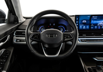 Подержанный автомобиль Geely Emgrand 2023 года (10 фото)