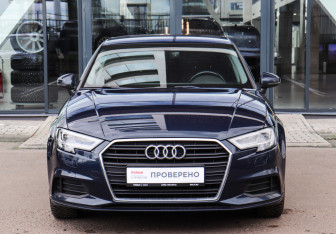 Подержанный автомобиль Audi A3 Sedan 2020 года (2 фото)