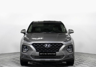 Подержанный автомобиль Hyundai Santa Fe 2019 года (2 фото)