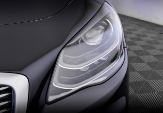 Подержанный автомобиль Kia K900 2019 года (17 фото)