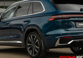 Подержанный автомобиль Geely Monjaro 2023 года (20 фото)