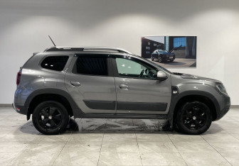 Подержанный автомобиль Renault Duster 2021 года (4 фото)