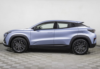 Подержанный автомобиль Changan UNI-T 2023 года (8 фото)