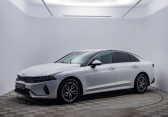 Подержанный автомобиль Kia K5 2021 года (1 фото)