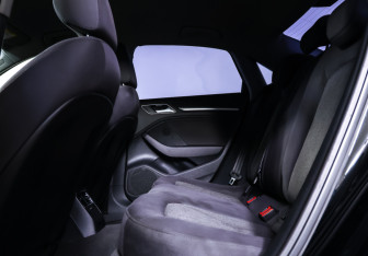 Подержанный автомобиль Audi A3 Sedan 2016 года (12 фото)